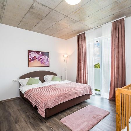 Hradec KrálovéPerla Hradce 401アパートメント エクステリア 写真