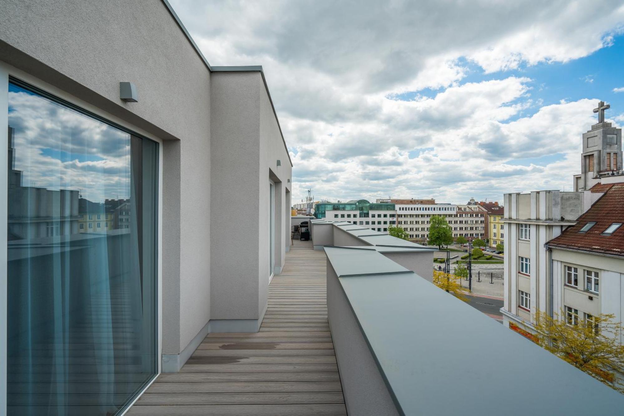 Hradec KrálovéPerla Hradce 401アパートメント エクステリア 写真