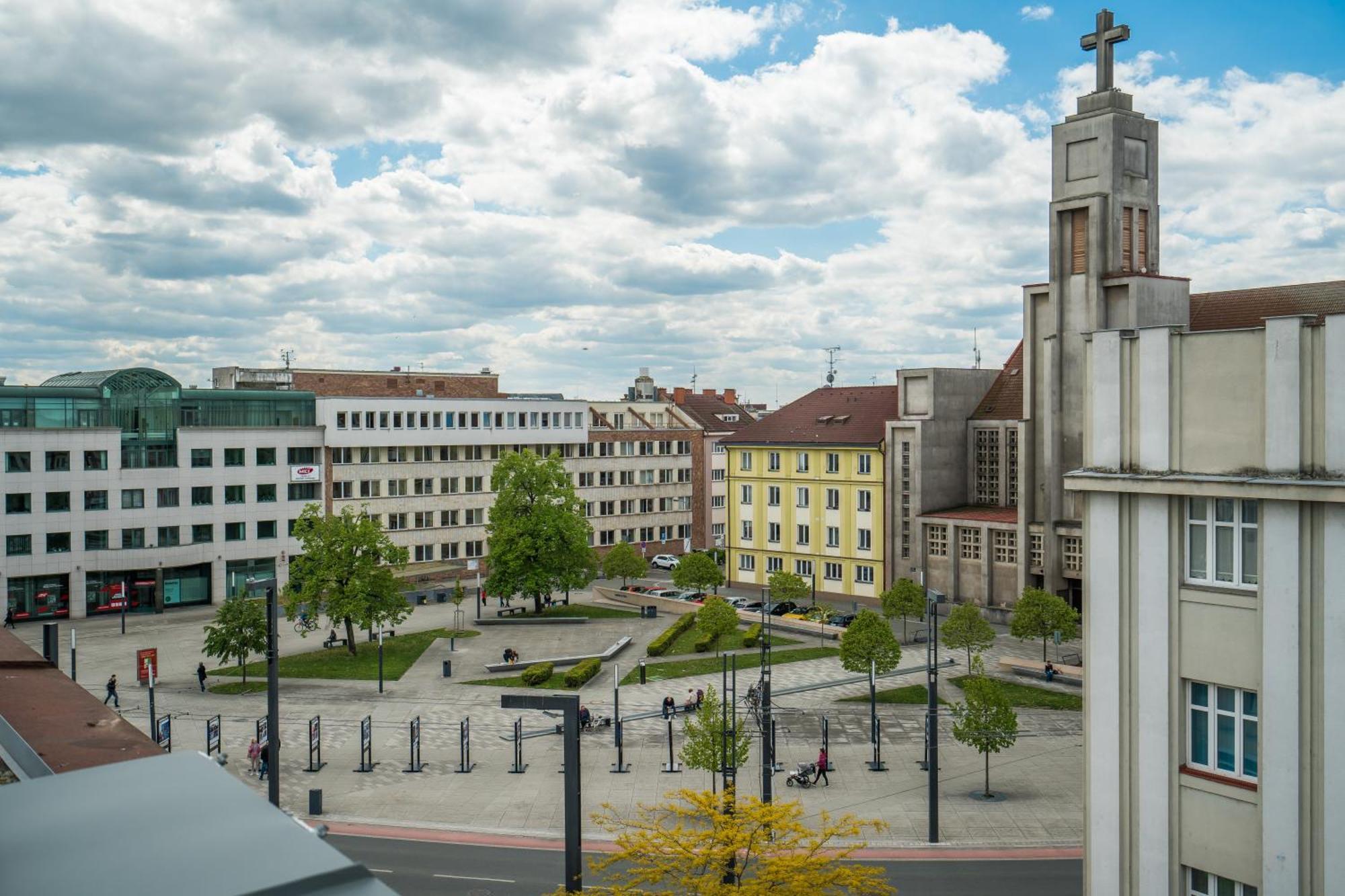 Hradec KrálovéPerla Hradce 401アパートメント エクステリア 写真